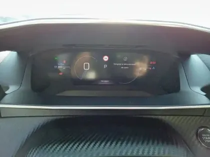 Photo 9 Peugeot 2008  Hybrid 145 e-DCS6