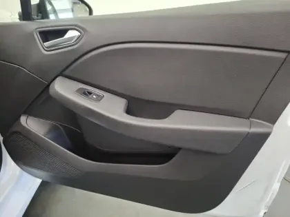Photo 20 Renault Clio  Blue dCi 100 ch GSR2