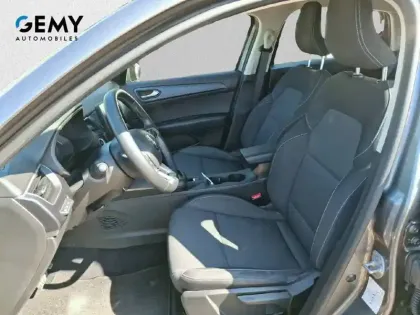 Photo 8 Renault Arkana  E-Tech hybride 145 - 22