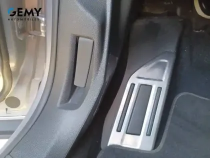 Photo 19 Peugeot 3008  Hybrid 225 e-EAT8