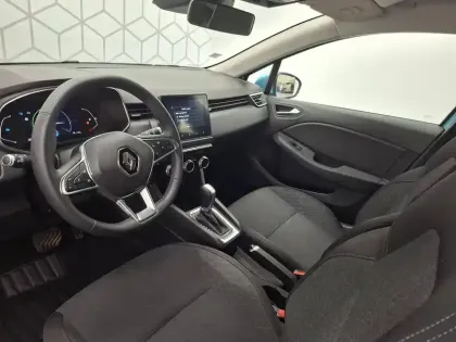Photo 37 Renault Clio  E-Tech 140