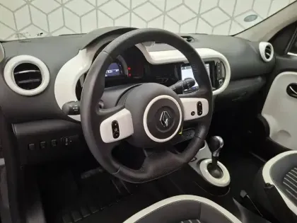 Photo 28 Renault Twingo  III E-Tech