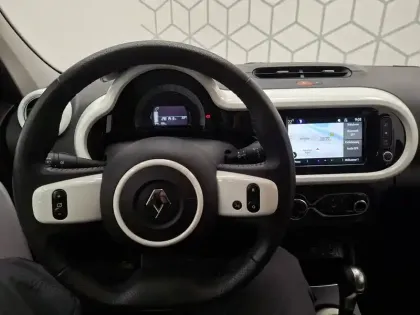 Photo 33 Renault Twingo  III E-Tech