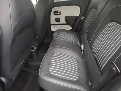Photo 22 Renault Twingo  III E-Tech