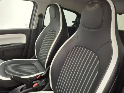 Photo 26 Renault Twingo  III E-Tech