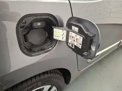 Photo 10 Renault Twingo  III E-Tech