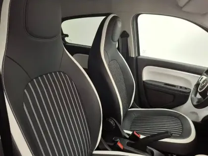 Photo 14 Renault Twingo  III E-Tech