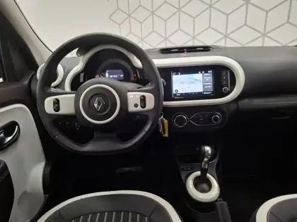 Photo 25 Renault Twingo  III E-Tech