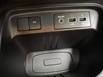 Photo 35 Renault Twingo  III E-Tech