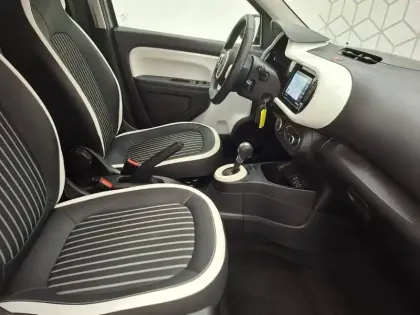 Photo 15 Renault Twingo  III E-Tech