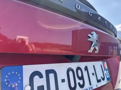 Photo 39 Peugeot 2008  PureTech 130 S&S EAT8