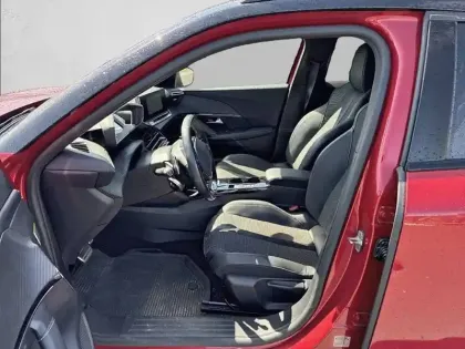Photo 32 Peugeot 2008  PureTech 130 S&S EAT8