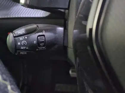 Photo 67 Peugeot 2008  PureTech 130 S&S EAT8