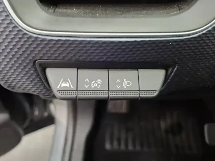 Photo 32 Renault Arkana  TCe 140 EDC FAP