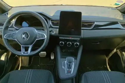 Photo 8 Renault Captur  E-Tech full hybrid 145