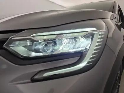 Photo 34 Renault Captur  E-Tech full hybrid 145