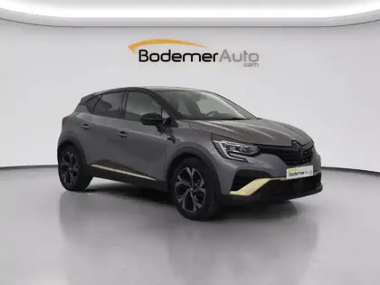 Photo 15 Renault Captur  E-Tech full hybrid 145