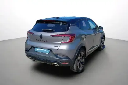 Photo 5 Renault Captur  E-Tech full hybrid 145