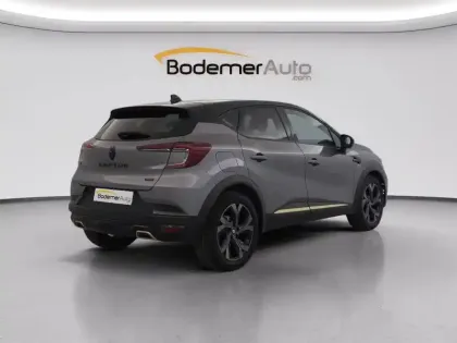 Photo 13 Renault Captur  E-Tech full hybrid 145
