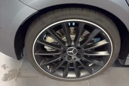 Photo 12 Mercedes Classe A  35 Mercedes-AMG 7G-DCT Speedshift AMG 4Matic