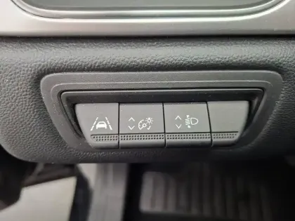 Photo 31 Renault Captur  E-Tech hybride 145