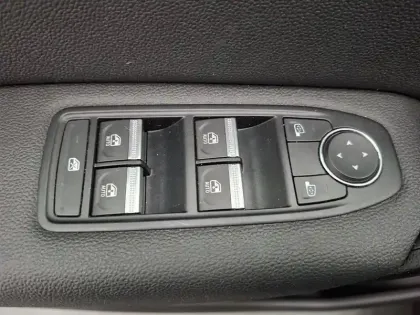 Photo 30 Renault Captur  E-Tech hybride 145