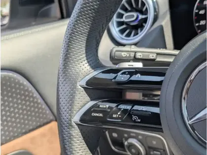 Photo 12 Mercedes GLA 180 