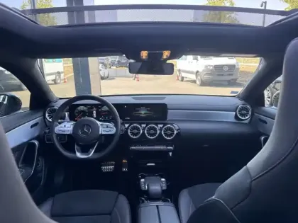 Photo 10 Mercedes CLA  220 d Coupé AMG Line