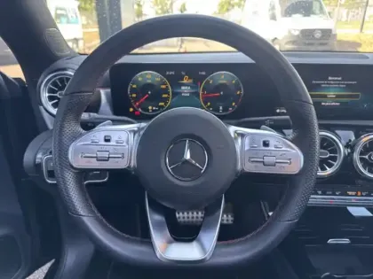 Photo 16 Mercedes CLA  220 d Coupé AMG Line