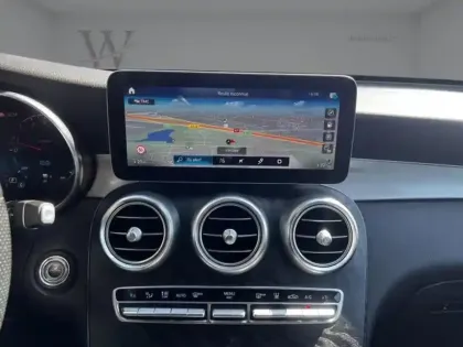 Photo 17 Mercedes GLC  300e 4MATIC Coupé Business