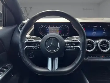 Photo 13 Mercedes GLA 200 d AMG Line
