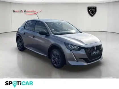 Photo 8 Peugeot 208  e- 136ch Style