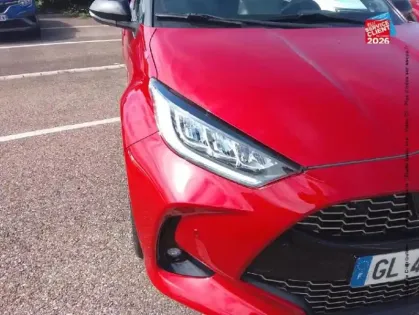 Photo 12 Toyota Yaris  116h GR Sport 5p MY22