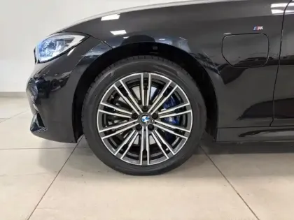 Photo 8 BMW Serie 3 Série 3 Touring 330eA xDrive 292ch M Sport