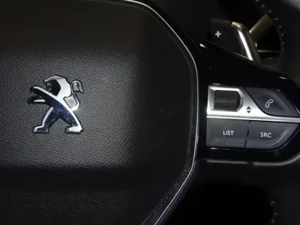 Photo 13 Peugeot 3008  1.5 BlueHDi 130ch S&S Active Pack EAT8