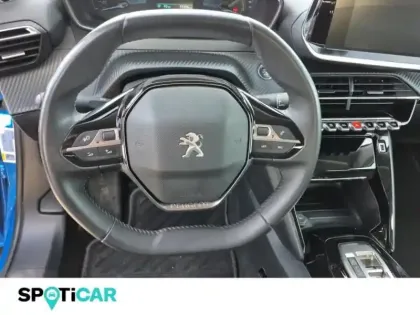 Photo 12 Peugeot 2008  e- 136ch Allure