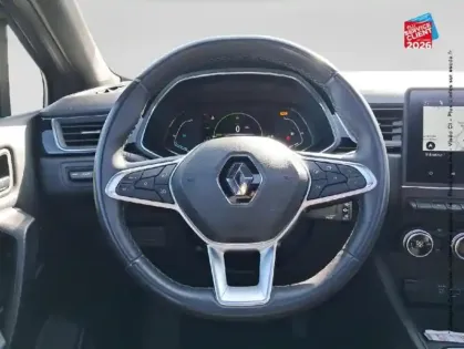 Photo 11 Renault Captur  1.6 E-Tech hybride 145ch Rive Gauche