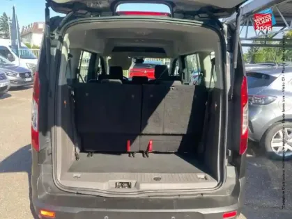 Photo 13 Ford Tourneo Connect Grd  1.5 EcoBlue 120ch Stop&Start Trend