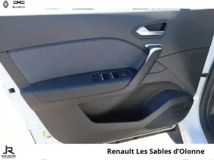 Photo 13 Renault Symbioz  1.6 E-Tech full hybrid 145ch Techno