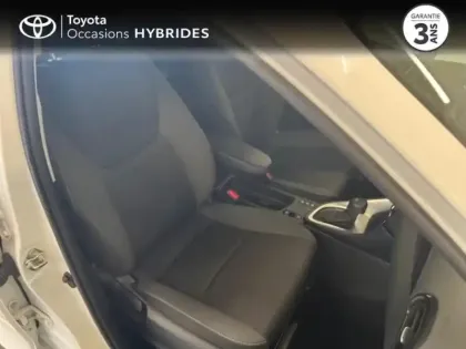 Photo 5 Toyota Yaris  116h Design 5p
