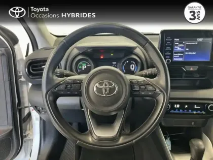 Photo 8 Toyota Yaris  116h Design 5p