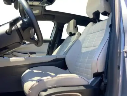 Photo 8 Renault Espace  1.2 E-Tech full hybrid 200ch Iconic 7 places - 24