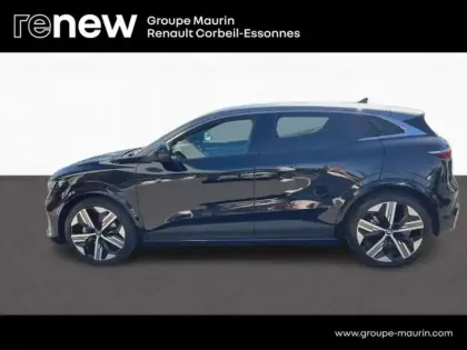 Photo 7 Renault Megane  E-Tech Electric 220ch 60kWh Iconic autonomie confort -25