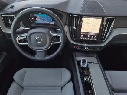 Photo 14 Volvo XC60  T6 Hybride Rechargeable 253 + 145ch Ultra Style Dark Geartronic 8 AWD
