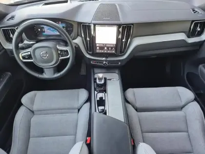Photo 11 Volvo XC60  T6 Hybride Rechargeable 253 + 145ch Ultra Style Dark Geartronic 8 AWD