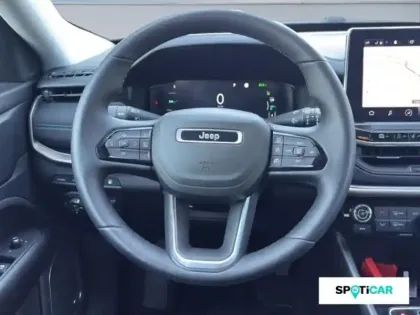 Photo 12 Jeep Compass   1.3 Turbo T4 240ch PHEV 4xe Upland AT6 eAWD