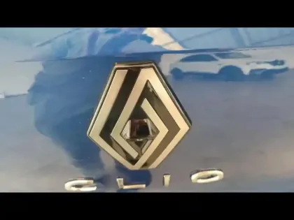 Photo 9 Renault Clio  1.6 E-Tech 145ch full hybrid Techno - 24