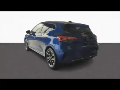 Photo 6 Renault Clio  1.6 E-Tech 145ch full hybrid Techno - 24