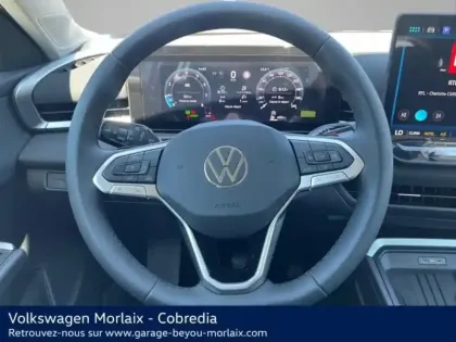 Photo 6 Volkswagen T-roc  1.5 eTSI 116ch Life DSG7