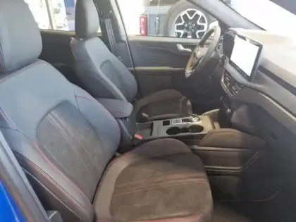 Photo 10 Ford Kuga  2.5 Duratec 180ch Hybrid FlexiFuel ST-Line X Powershift